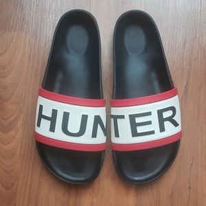 Hunter slides size 10
